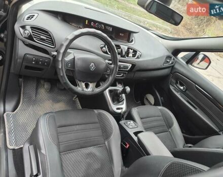 Черный Рено Megane Scenic, объемом двигателя 1.46 л и пробегом 207 тыс. км за 12500 $, фото 11 на Automoto.ua