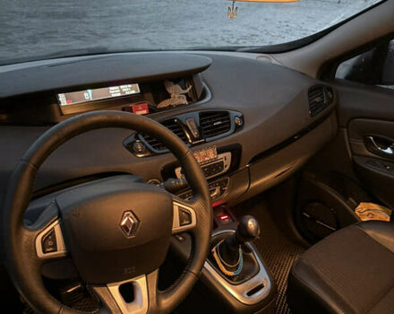 Черный Рено Megane Scenic, объемом двигателя 1.46 л и пробегом 309 тыс. км за 8500 $, фото 9 на Automoto.ua