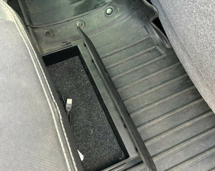 Чорний Рено Megane Scenic, об'ємом двигуна 1.6 л та пробігом 265 тис. км за 5500 $, фото 12 на Automoto.ua