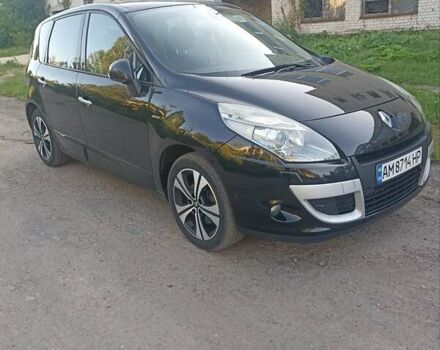 Черный Рено Megane Scenic, объемом двигателя 1.4 л и пробегом 210 тыс. км за 8000 $, фото 2 на Automoto.ua