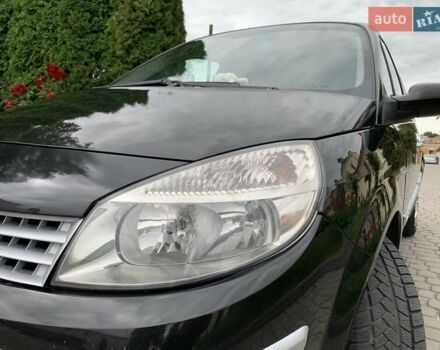Черный Рено Megane Scenic, объемом двигателя 1.9 л и пробегом 260 тыс. км за 4500 $, фото 25 на Automoto.ua