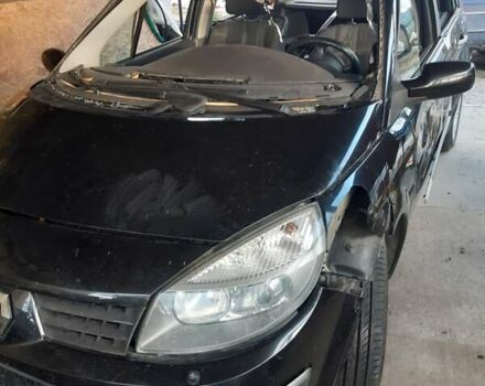 Черный Рено Megane Scenic, объемом двигателя 2 л и пробегом 245 тыс. км за 2000 $, фото 3 на Automoto.ua