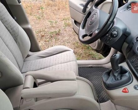 Чорний Рено Megane Scenic, об'ємом двигуна 1.6 л та пробігом 244 тис. км за 5800 $, фото 12 на Automoto.ua
