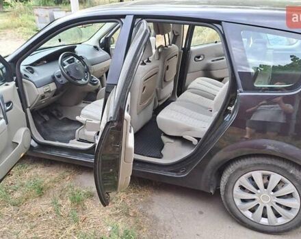 Чорний Рено Megane Scenic, об'ємом двигуна 1.6 л та пробігом 244 тис. км за 5800 $, фото 6 на Automoto.ua