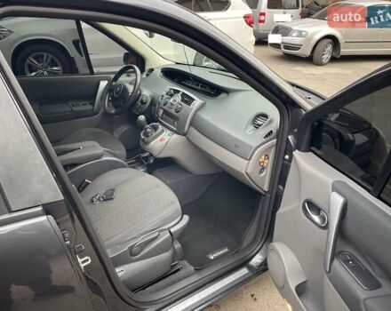 Черный Рено Megane Scenic, объемом двигателя 1.6 л и пробегом 237 тыс. км за 5700 $, фото 6 на Automoto.ua