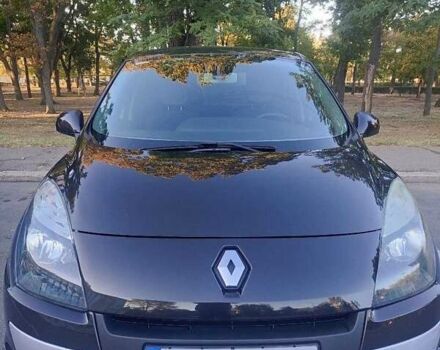 Черный Рено Megane Scenic, объемом двигателя 1.5 л и пробегом 240 тыс. км за 8600 $, фото 6 на Automoto.ua