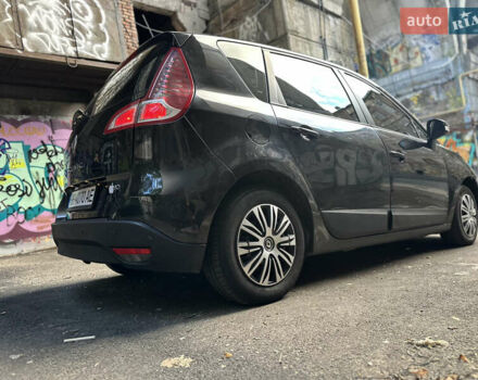 Рено Megane Scenic 2010 в Одессе на Automoto.ua Черный Рено Megane Scenic, объемом двигателя 1.46 л и пробегом 245 тыс. км за 7900 $, фото 10 на Automoto.ua