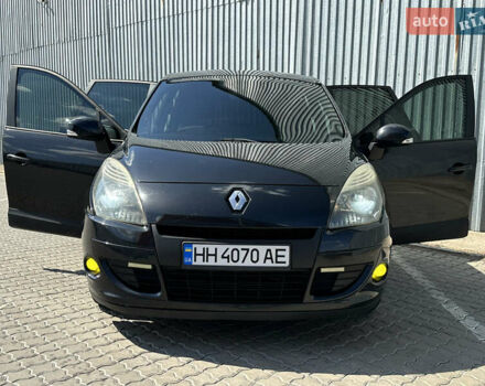 Рено Megane Scenic 2010 в Одессе на Automoto.ua Черный Рено Megane Scenic, объемом двигателя 1.46 л и пробегом 245 тыс. км за 7900 $, фото 23 на Automoto.ua
