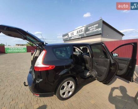 Черный Рено Megane Scenic, объемом двигателя 1.4 л и пробегом 188 тыс. км за 7500 $, фото 13 на Automoto.ua