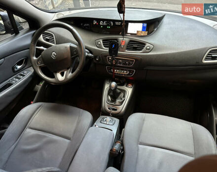 Рено Megane Scenic 2010 в Одессе на Automoto.ua Черный Рено Megane Scenic, объемом двигателя 1.46 л и пробегом 245 тыс. км за 7900 $, фото 46 на Automoto.ua