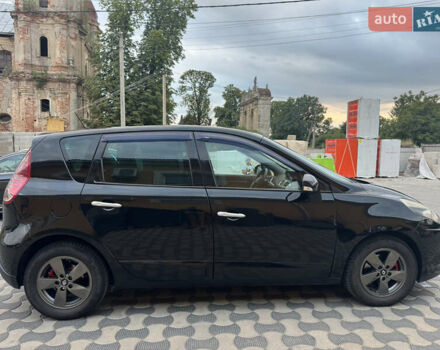 Черный Рено Megane Scenic, объемом двигателя 1.9 л и пробегом 237 тыс. км за 6300 $, фото 7 на Automoto.ua