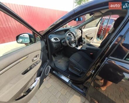 Черный Рено Megane Scenic, объемом двигателя 1.4 л и пробегом 188 тыс. км за 7500 $, фото 14 на Automoto.ua
