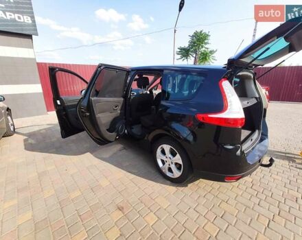 Черный Рено Megane Scenic, объемом двигателя 1.4 л и пробегом 188 тыс. км за 7500 $, фото 11 на Automoto.ua