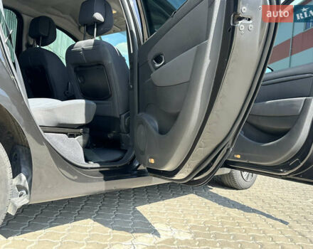 Рено Megane Scenic 2010 в Одессе на Automoto.ua Черный Рено Megane Scenic, объемом двигателя 1.46 л и пробегом 245 тыс. км за 7900 $, фото 47 на Automoto.ua