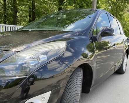 Черный Рено Megane Scenic, объемом двигателя 1.4 л и пробегом 198 тыс. км за 7050 $, фото 7 на Automoto.ua