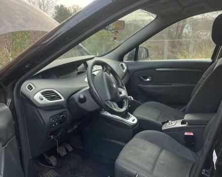Черный Рено Megane Scenic, объемом двигателя 1.9 л и пробегом 269 тыс. км за 6500 $, фото 9 на Automoto.ua