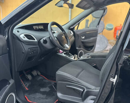 Черный Рено Megane Scenic, объемом двигателя 1.9 л и пробегом 237 тыс. км за 6300 $, фото 18 на Automoto.ua