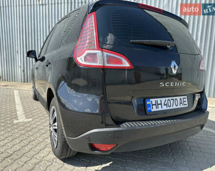 Рено Megane Scenic 2010 в Одессе на Automoto.ua Черный Рено Megane Scenic, объемом двигателя 1.46 л и пробегом 245 тыс. км за 7900 $, фото 29 на Automoto.ua
