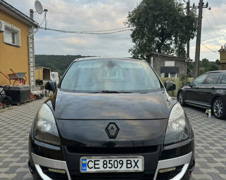 Черный Рено Megane Scenic, объемом двигателя 1.9 л и пробегом 237 тыс. км за 6300 $, фото 1 на Automoto.ua
