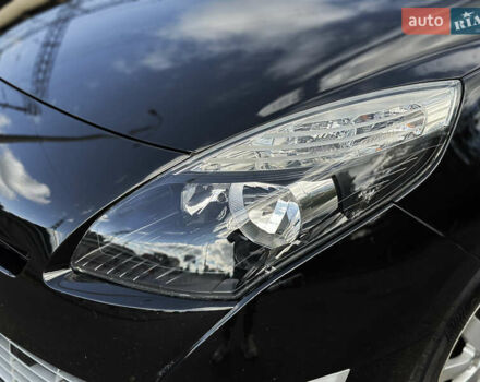 Чорний Рено Megane Scenic, об'ємом двигуна 1.6 л та пробігом 244 тис. км за 8500 $, фото 7 на Automoto.ua