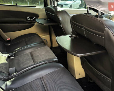 Чорний Рено Megane Scenic, об'ємом двигуна 1.6 л та пробігом 244 тис. км за 8500 $, фото 18 на Automoto.ua