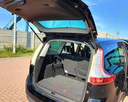 Черный Рено Megane Scenic, объемом двигателя 1.9 л и пробегом 227 тыс. км за 7400 $, фото 13 на Automoto.ua