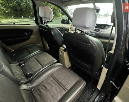 Чорний Рено Megane Scenic, об'ємом двигуна 1.6 л та пробігом 244 тис. км за 8500 $, фото 16 на Automoto.ua