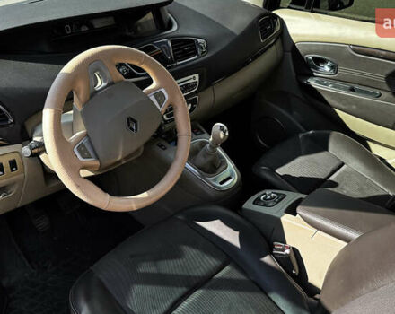 Чорний Рено Megane Scenic, об'ємом двигуна 1.6 л та пробігом 244 тис. км за 8500 $, фото 12 на Automoto.ua