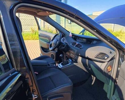 Черный Рено Megane Scenic, объемом двигателя 1.9 л и пробегом 227 тыс. км за 7400 $, фото 11 на Automoto.ua