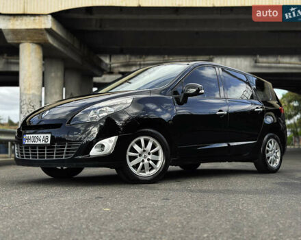 Чорний Рено Megane Scenic, об'ємом двигуна 1.6 л та пробігом 244 тис. км за 8500 $, фото 3 на Automoto.ua