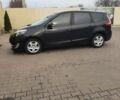 Черный Рено Megane Scenic, объемом двигателя 1.5 л и пробегом 330 тыс. км за 8600 $, фото 11 на Automoto.ua