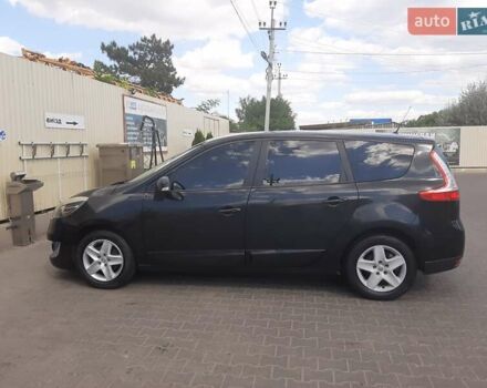 Черный Рено Megane Scenic, объемом двигателя 1.5 л и пробегом 330 тыс. км за 8600 $, фото 1 на Automoto.ua