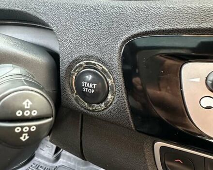 Черный Рено Megane Scenic, объемом двигателя 1.4 л и пробегом 226 тыс. км за 8200 $, фото 16 на Automoto.ua