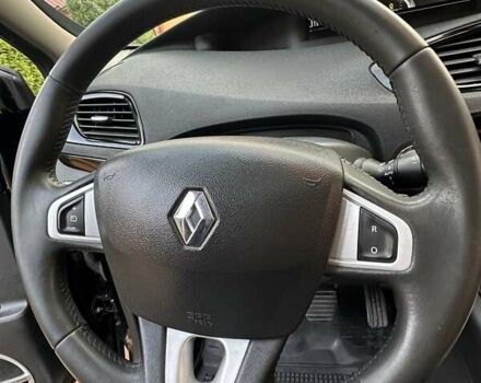 Черный Рено Megane Scenic, объемом двигателя 1.4 л и пробегом 226 тыс. км за 8200 $, фото 17 на Automoto.ua