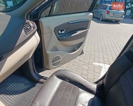 Черный Рено Megane Scenic, объемом двигателя 1.5 л и пробегом 222 тыс. км за 9500 $, фото 5 на Automoto.ua