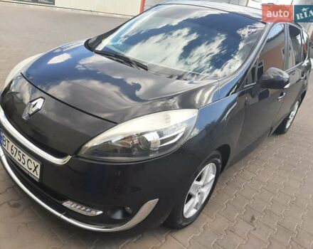 Черный Рено Megane Scenic, объемом двигателя 1.5 л и пробегом 330 тыс. км за 8600 $, фото 7 на Automoto.ua