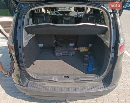 Черный Рено Megane Scenic, объемом двигателя 1.5 л и пробегом 222 тыс. км за 9500 $, фото 7 на Automoto.ua