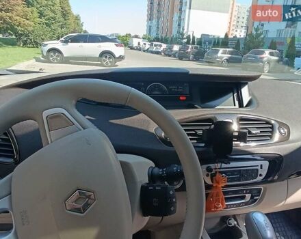 Черный Рено Megane Scenic, объемом двигателя 1.5 л и пробегом 222 тыс. км за 9500 $, фото 12 на Automoto.ua