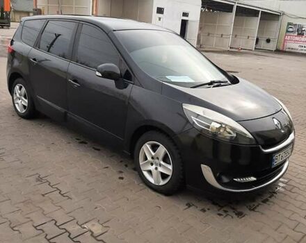 Черный Рено Megane Scenic, объемом двигателя 1.5 л и пробегом 330 тыс. км за 8600 $, фото 12 на Automoto.ua