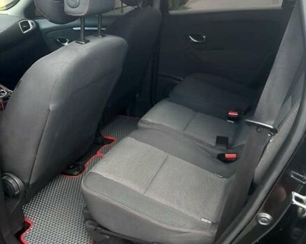 Черный Рено Megane Scenic, объемом двигателя 1.5 л и пробегом 330 тыс. км за 8600 $, фото 5 на Automoto.ua