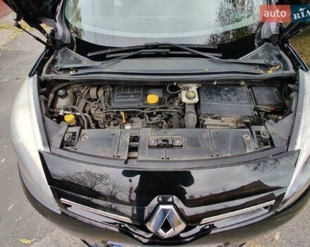 Черный Рено Megane Scenic, объемом двигателя 1.6 л и пробегом 243 тыс. км за 8600 $, фото 11 на Automoto.ua