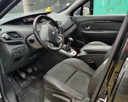 Черный Рено Megane Scenic, объемом двигателя 1.6 л и пробегом 243 тыс. км за 8600 $, фото 12 на Automoto.ua