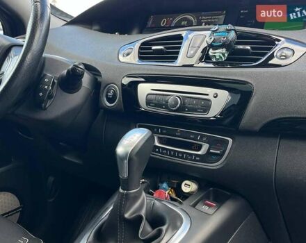 Чорний Рено Megane Scenic, об'ємом двигуна 1.5 л та пробігом 198 тис. км за 12980 $, фото 15 на Automoto.ua