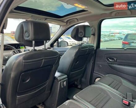 Чорний Рено Megane Scenic, об'ємом двигуна 1.5 л та пробігом 198 тис. км за 12980 $, фото 32 на Automoto.ua