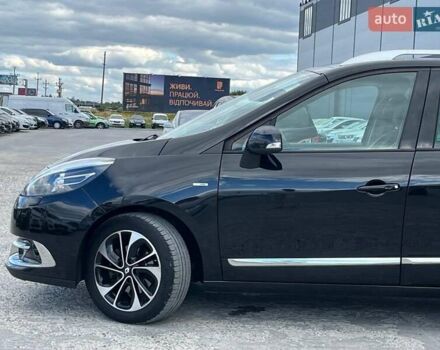 Чорний Рено Megane Scenic, об'ємом двигуна 1.5 л та пробігом 198 тис. км за 12980 $, фото 4 на Automoto.ua