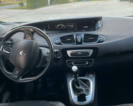 Чорний Рено Megane Scenic, об'ємом двигуна 1.6 л та пробігом 285 тис. км за 8900 $, фото 6 на Automoto.ua