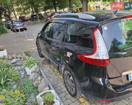 Черный Рено Megane Scenic, объемом двигателя 1.6 л и пробегом 238 тыс. км за 10700 $, фото 5 на Automoto.ua