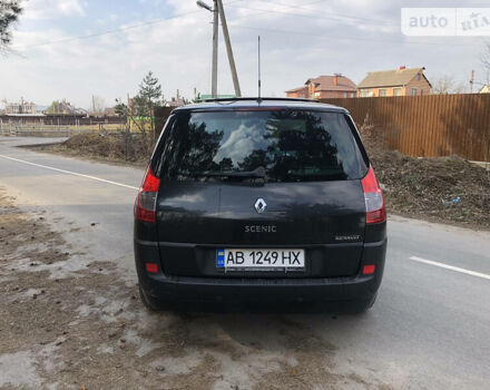 Черный Рено Megane Scenic, объемом двигателя 2 л и пробегом 125 тыс. км за 7150 $, фото 6 на Automoto.ua