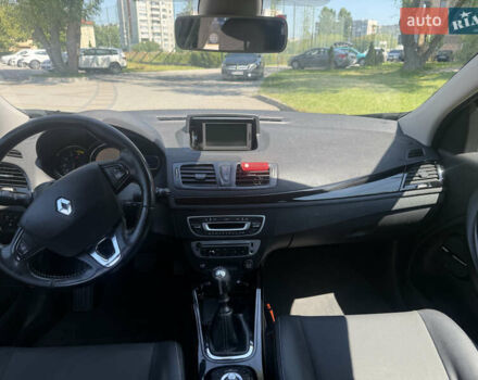 Черный Рено Megane Scenic, объемом двигателя 1.5 л и пробегом 240 тыс. км за 8700 $, фото 14 на Automoto.ua