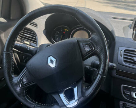 Черный Рено Megane Scenic, объемом двигателя 1.5 л и пробегом 240 тыс. км за 8700 $, фото 17 на Automoto.ua